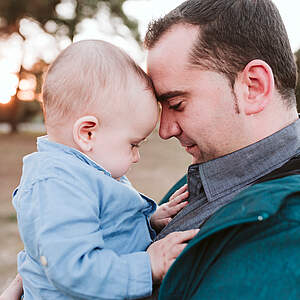 Un père et son tout-petit