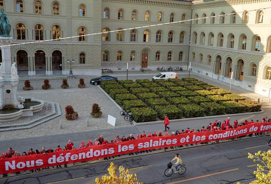 Manif pour la protection des salaires
