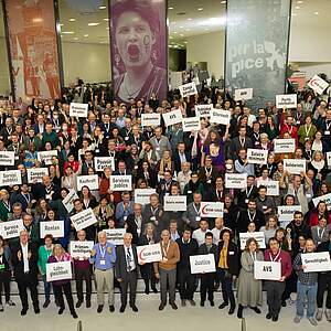 Photo de groupe des congressistes lors d'une action