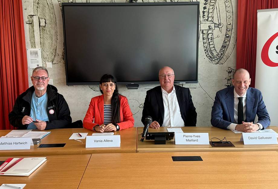 Matthias Hartwich, Vania Alleva, Pierre-Yves Maillard et David Gallusser sourient à l'objectif