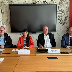 Matthias Hartwich, Vania Alleva, Pierre-Yves Maillard et David Gallusser sourient à l'objectif