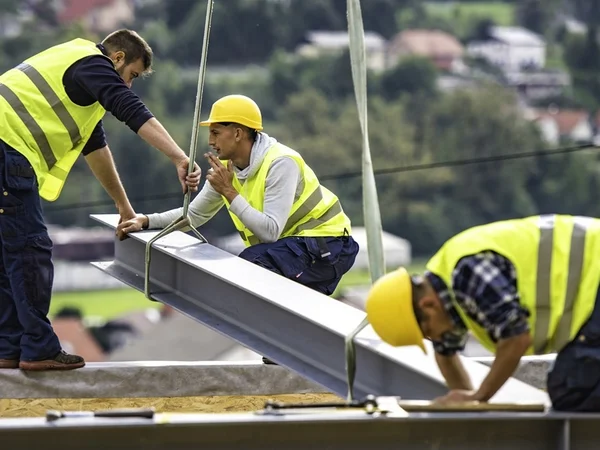 Ouvriers sur un chantier