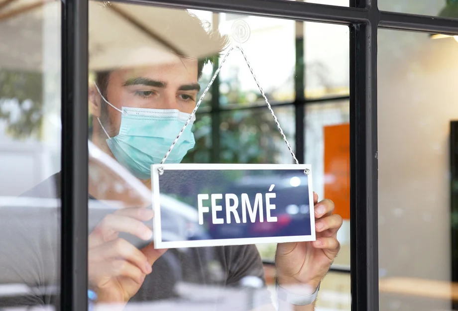 Fermé
