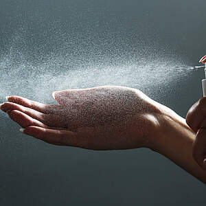 Spray pour désinfecter les mains