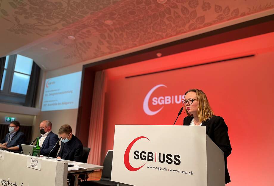 Gabriela Medici devant l'Assemblée des délégué-e-s du 28 mai 2021