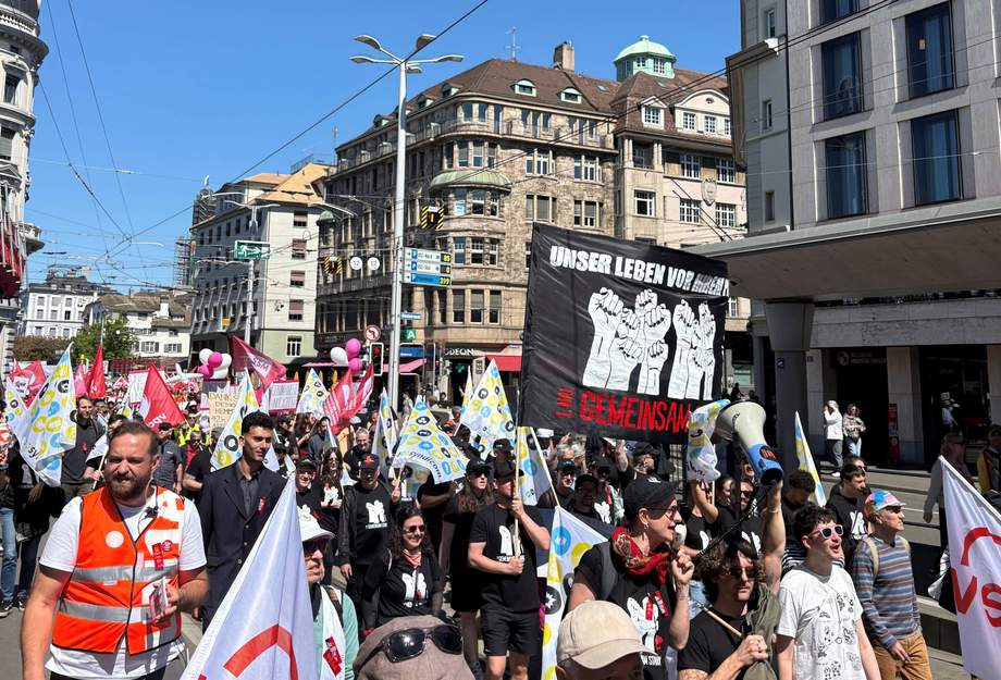 Participants à la manifestation à Zurich
