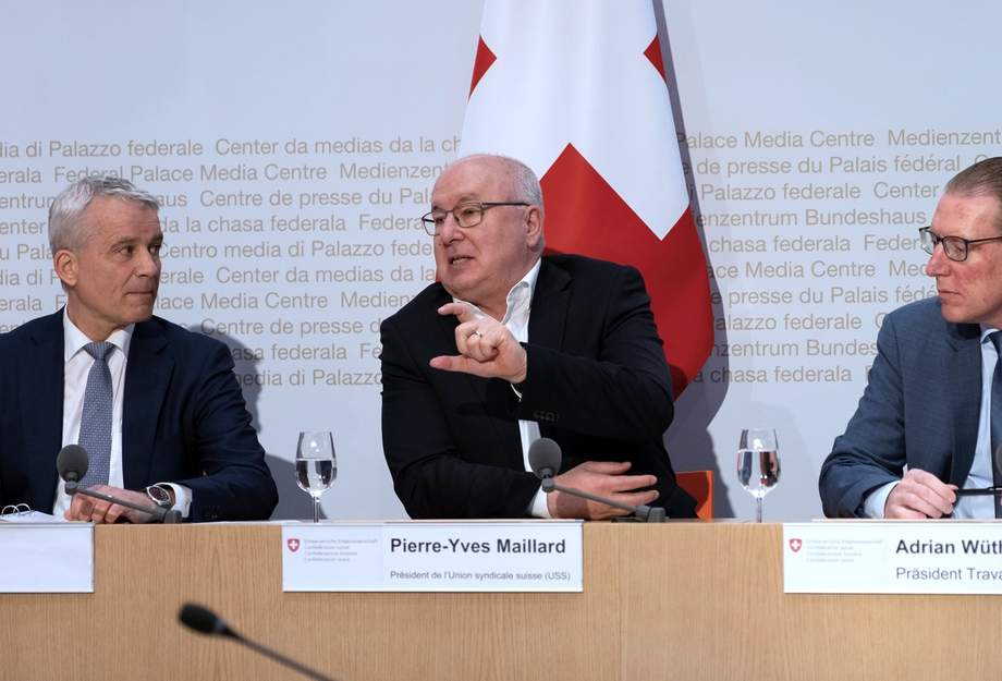 Pierre-Yves Maillard (USS) dans la conférence de presse