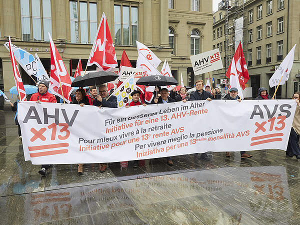 Photo du lancement de l'initiative pour une 13e rente AVS