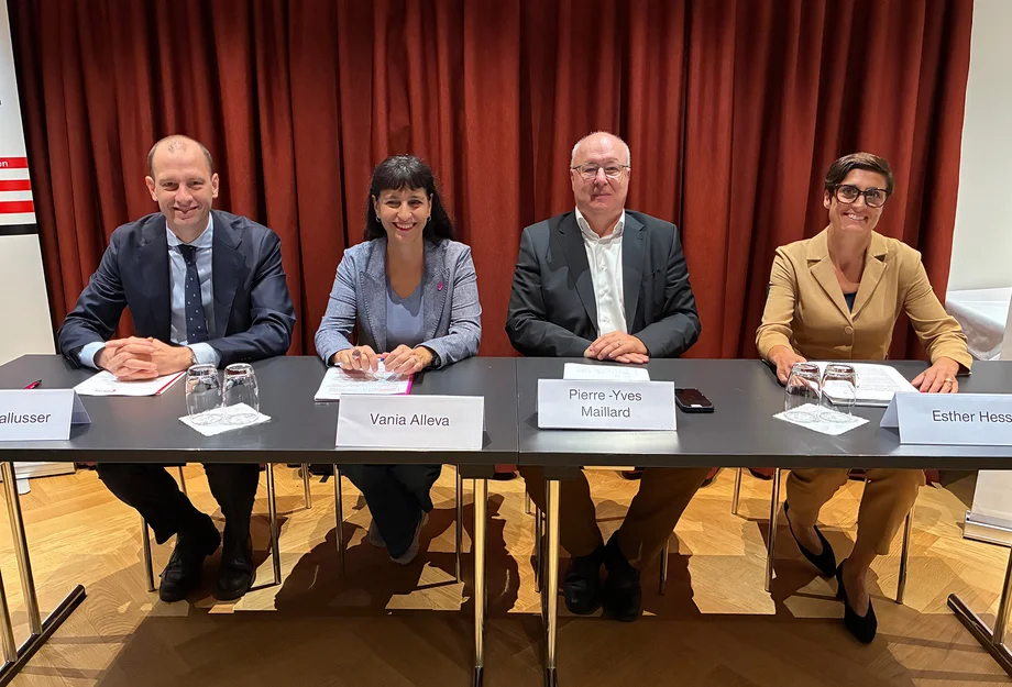 Conférence de presse avec David Gallusser, Vania Alleva, Pierre-Yves Maillard und Esther Hess